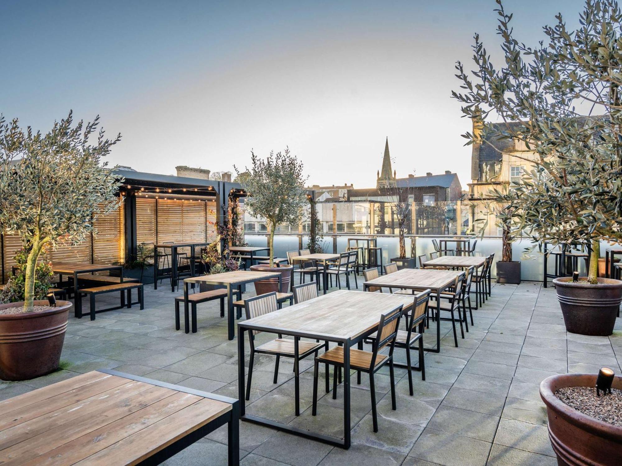 Mercure Newport 외부 사진
