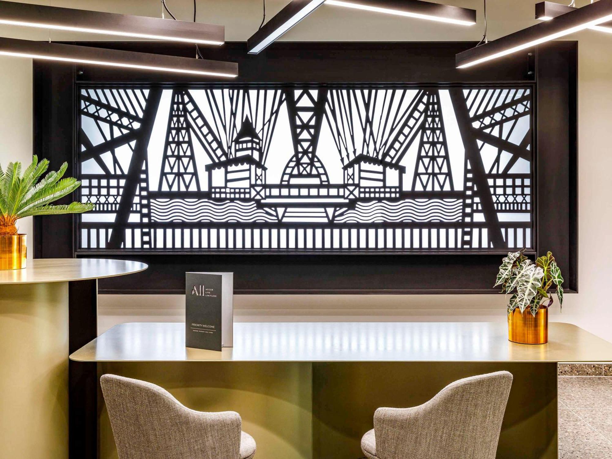 Mercure Newport 외부 사진